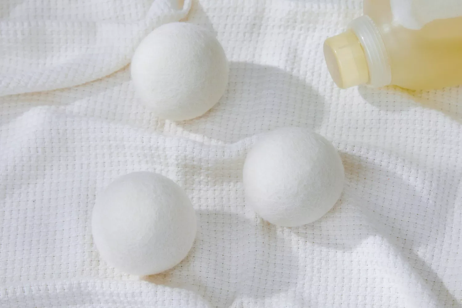 Smart Sheep wool dryer balls